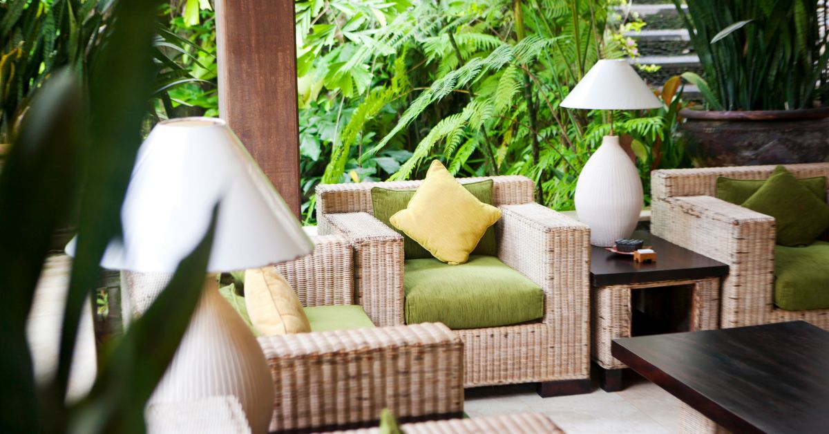 How to style your outdoor space to sell in spring